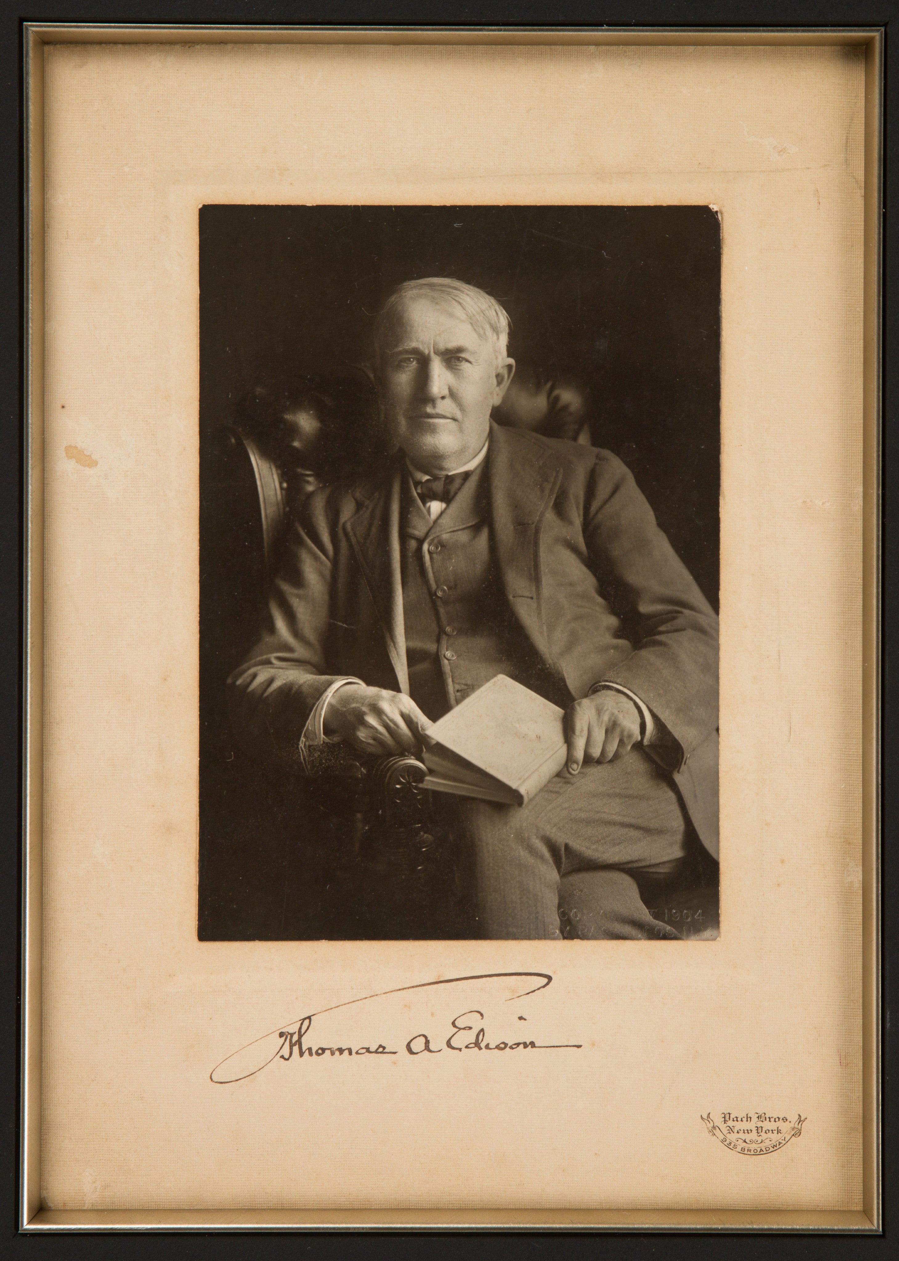 Thomas Edison Signed Early 1900’s Photo: "Don't Give Up"